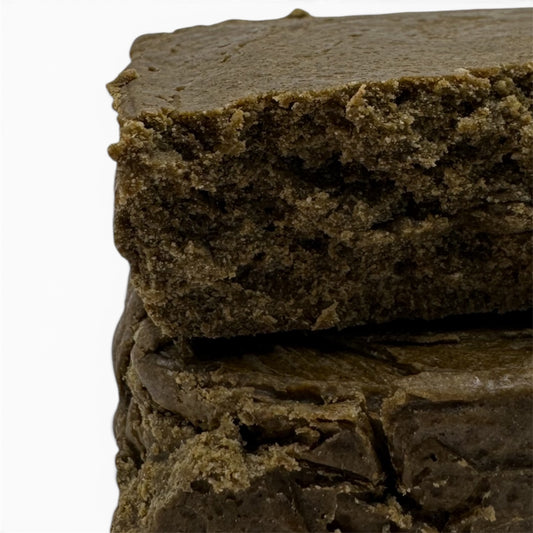 Dark-static-thca-hash-closeup